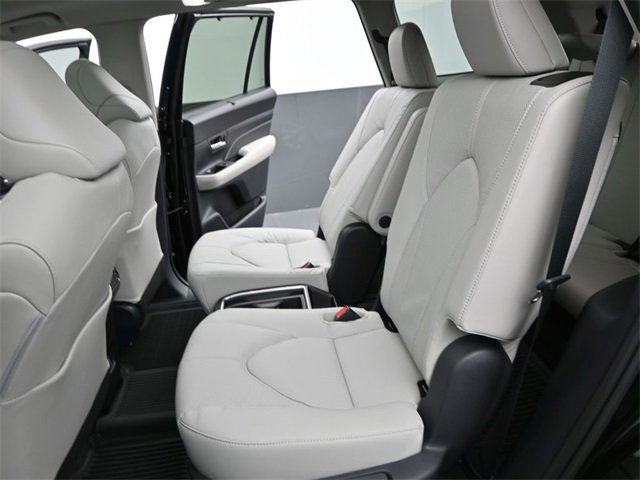 New 2026 Toyota Grand Highlander Limited image 13