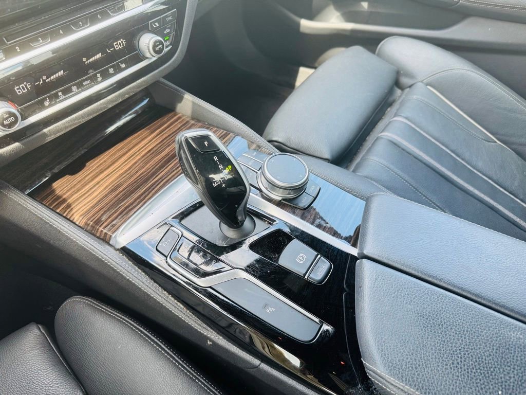 Used 2019 BMW 530i RWD image 18