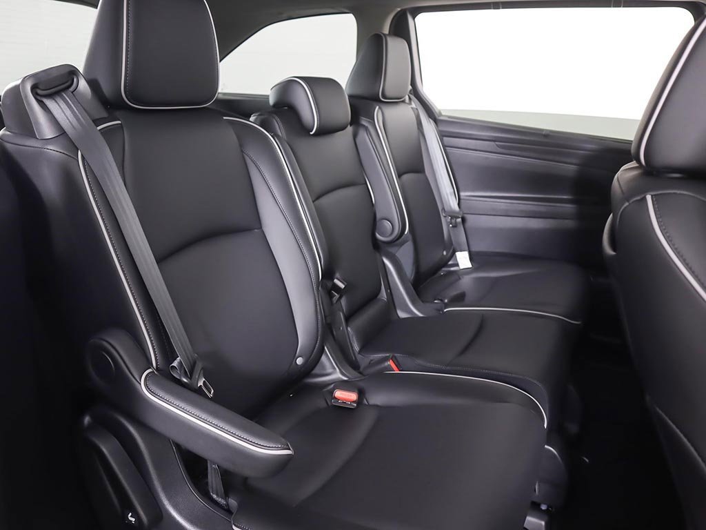 Used 2025 Honda Odyssey Touring image 34