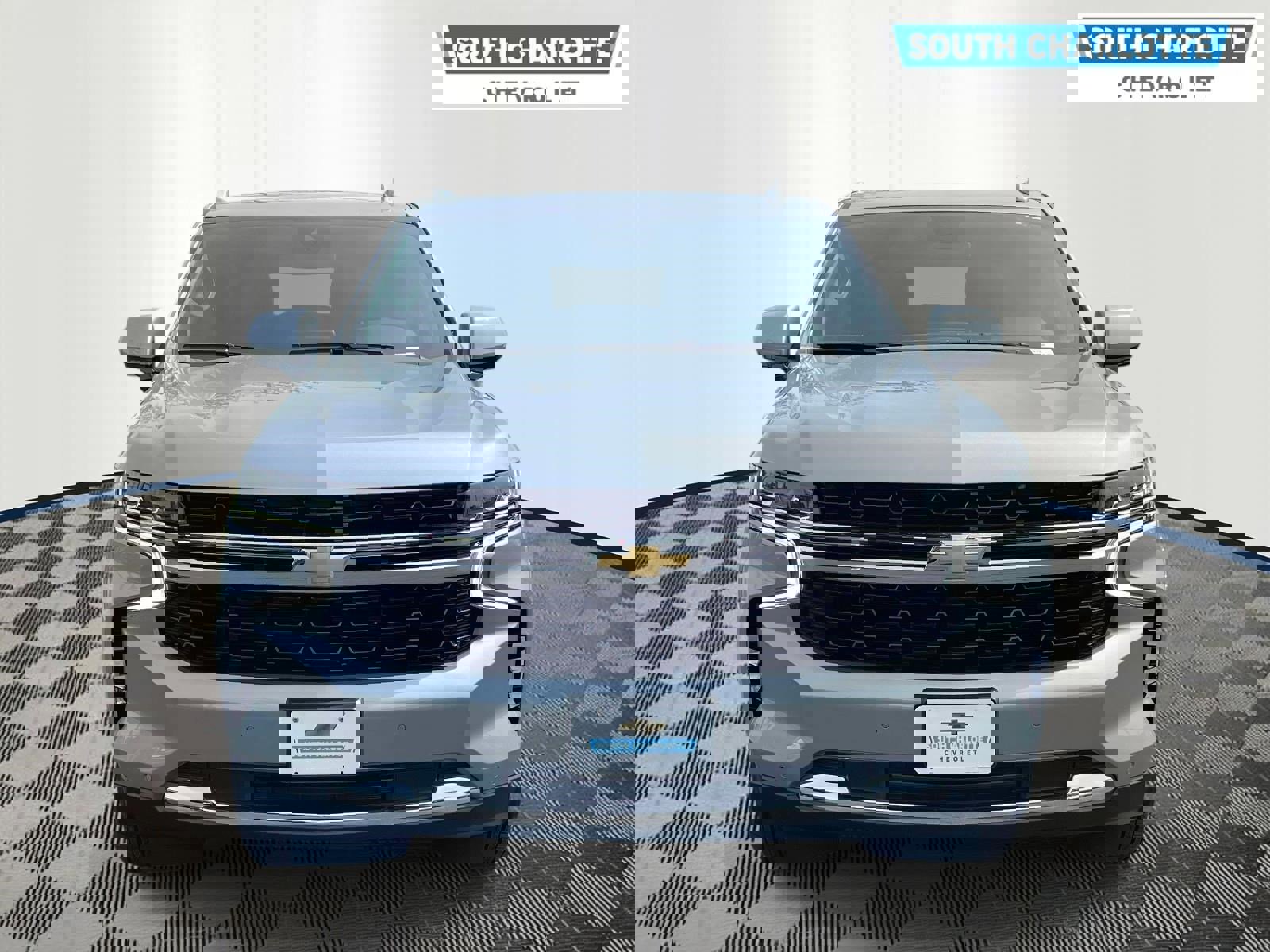 Used 2024 Chevrolet Suburban LS w/ Driver Alert Package AWD/4WD image 2