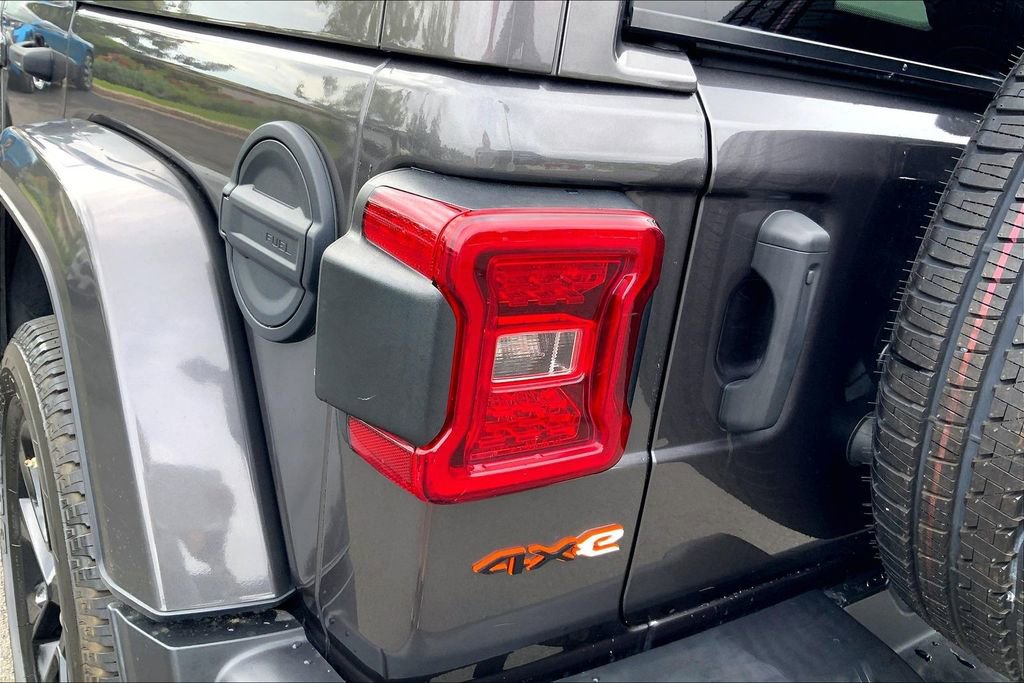 Used 2021 Jeep Wrangler Unlimited Sahara image 28