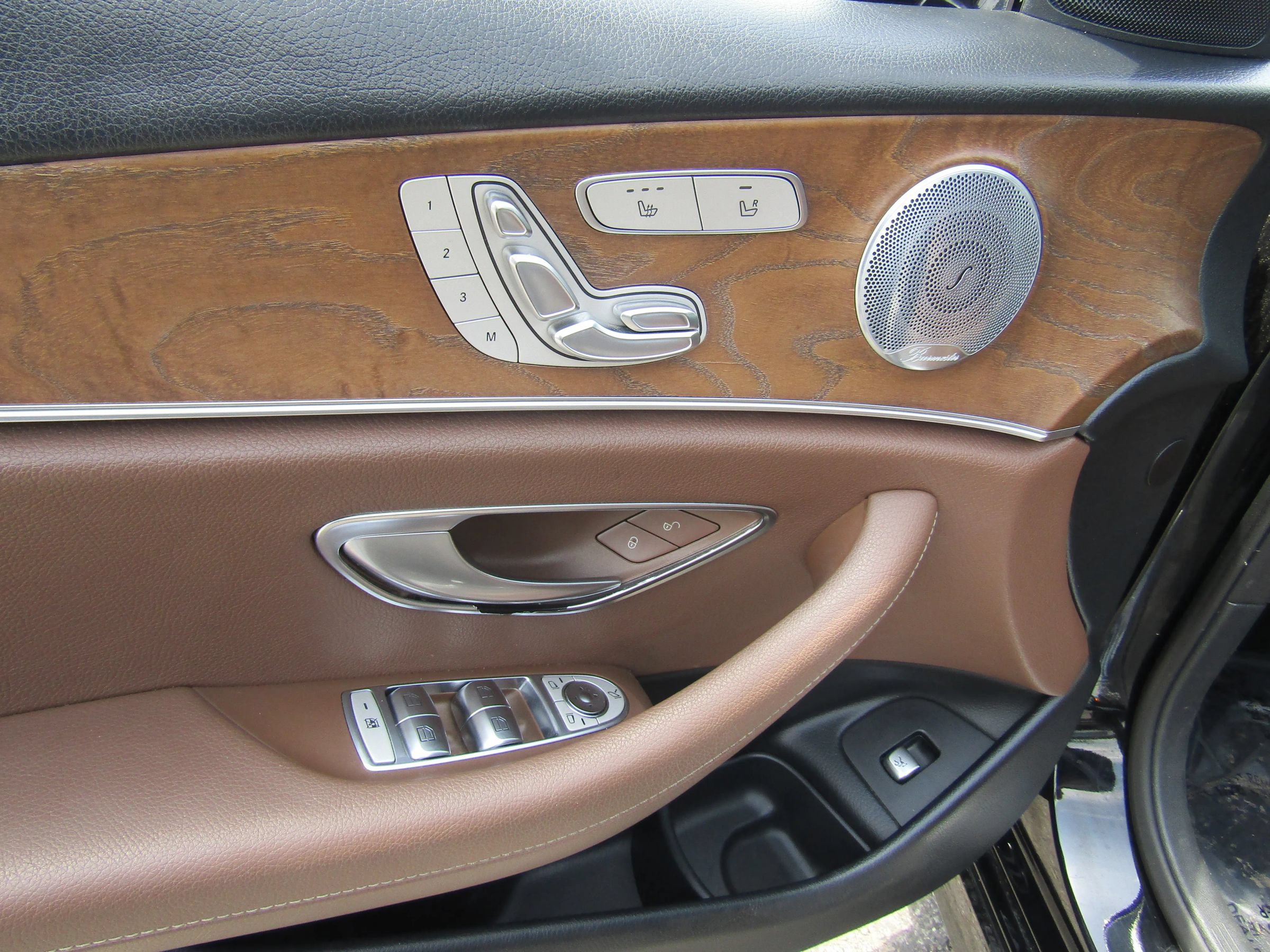 Used 2018 Mercedes-Benz E 300 4MATIC w/ Premium 1 Package image 20
