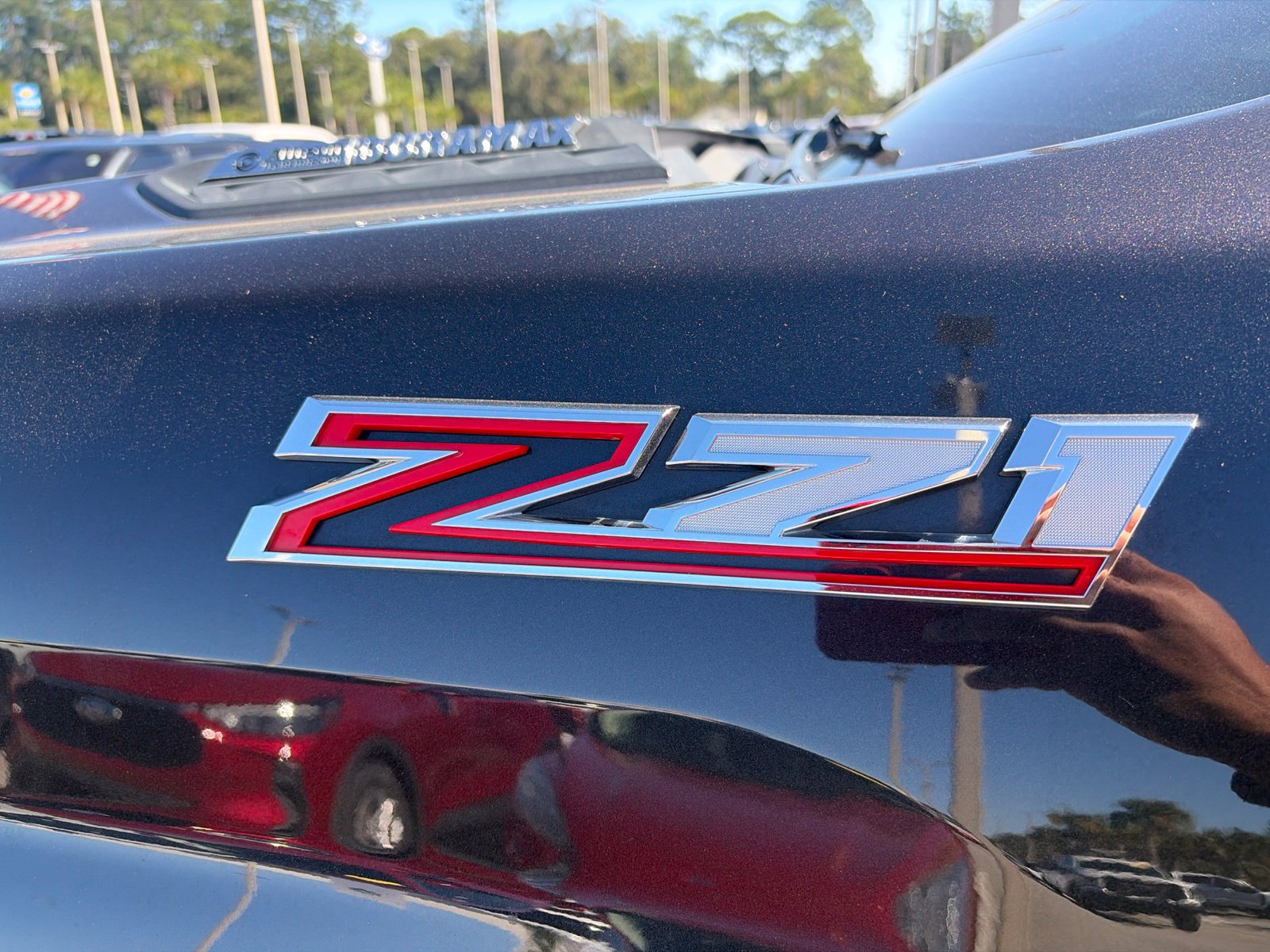 Used 2024 Chevrolet Silverado 2500 LTZ w/ LTZ Convenience Package AWD/4WD image 16