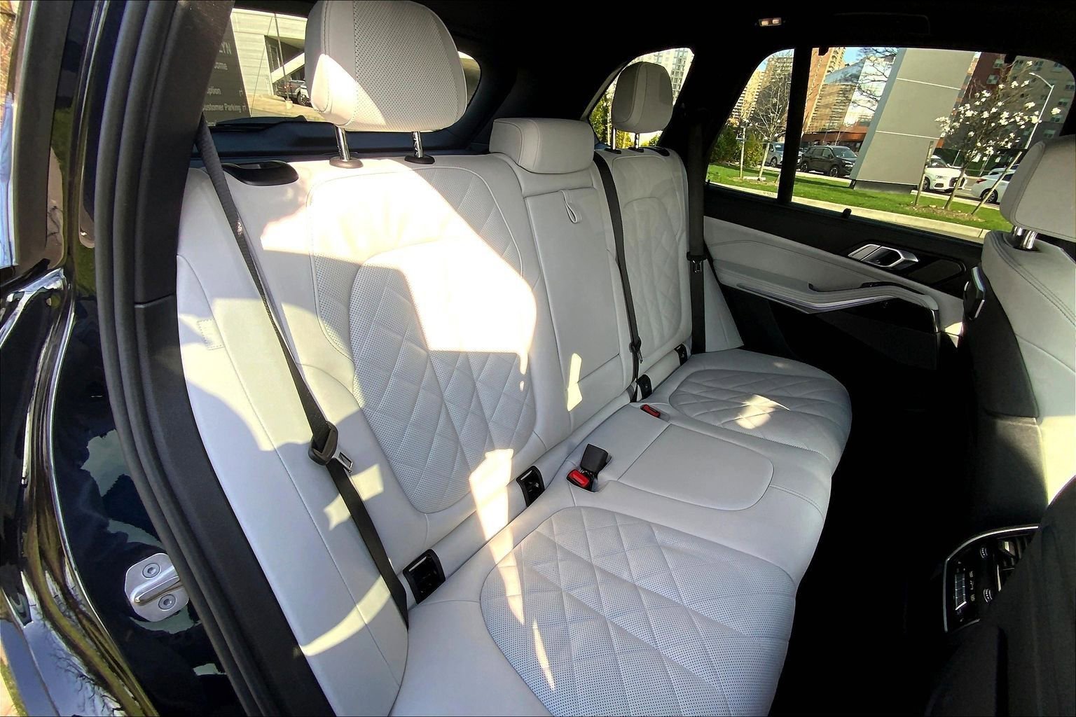 Used 2024 BMW X5 M60i image 19