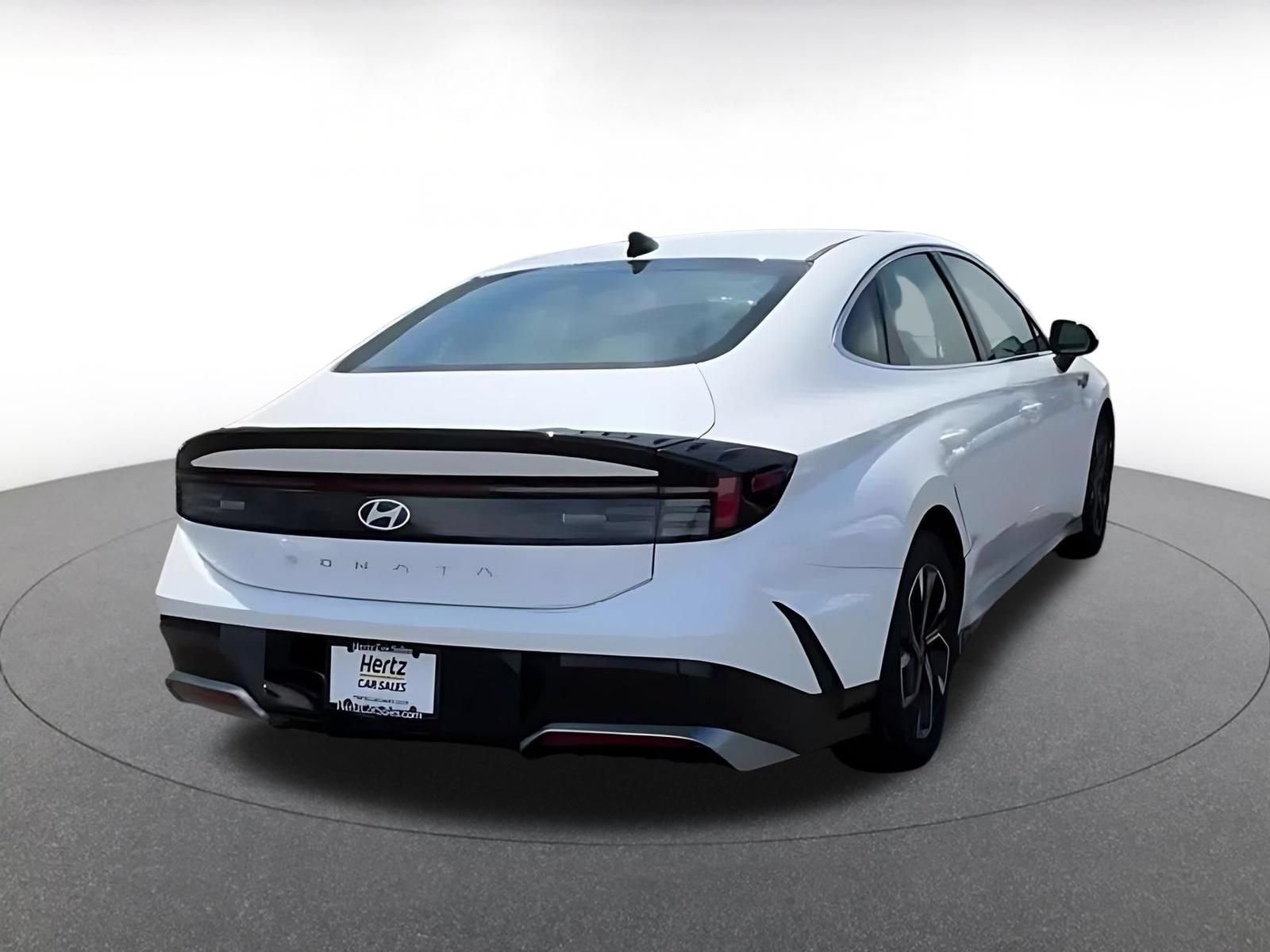 Used 2025 Hyundai Sonata SEL FWD image 11