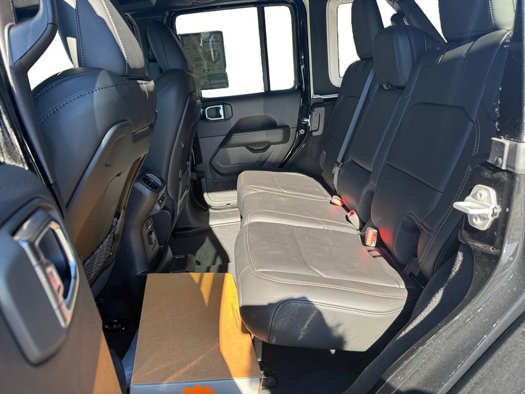 New 2025 Jeep Wrangler Unlimited Rubicon 392 AWD/4WD image 13