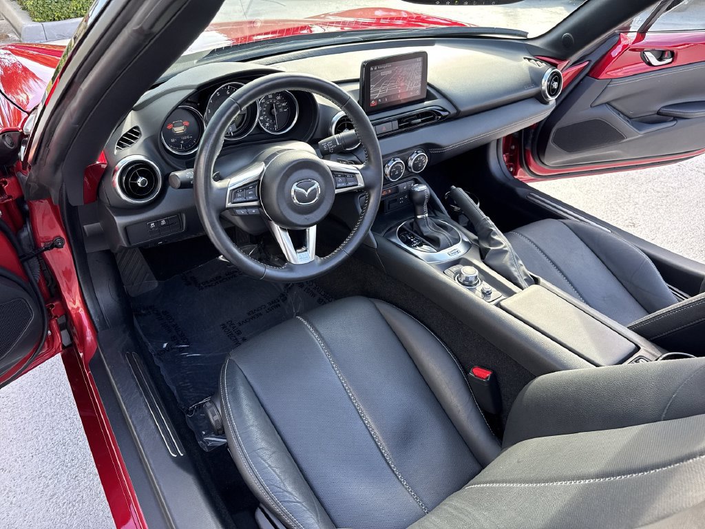 Used 2023 MAZDA MX-5 Miata Grand Touring w/ Weather Package RWD image 32