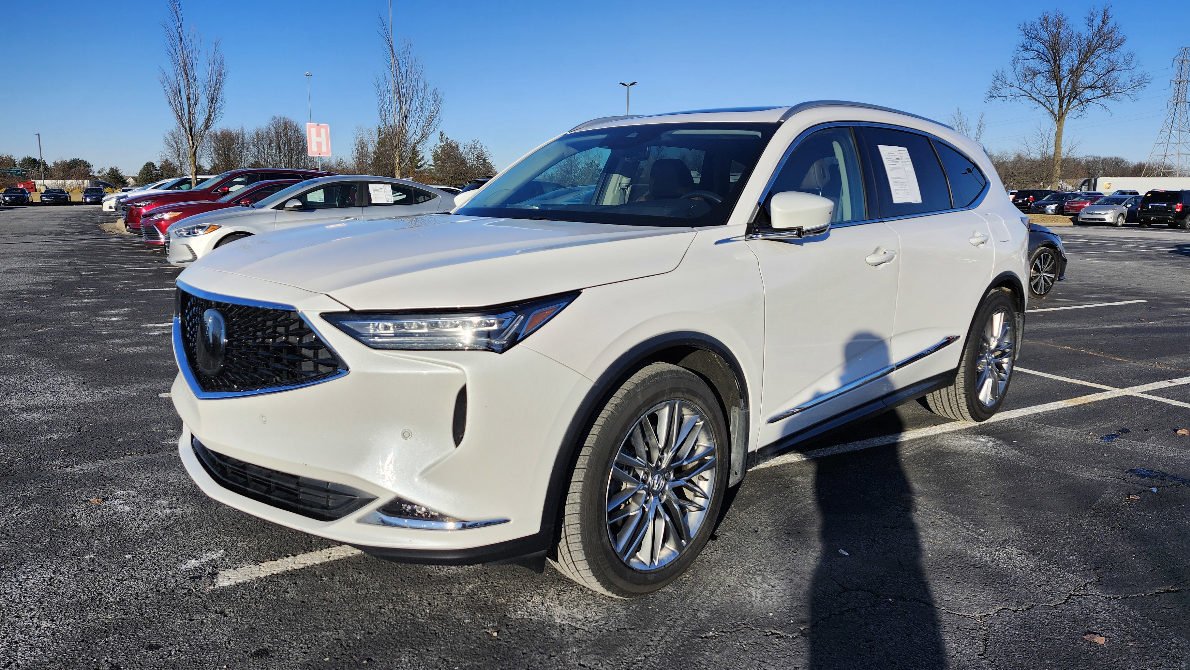 Used 2024 Acura MDX SH-AWD w/ Advance Package image 16