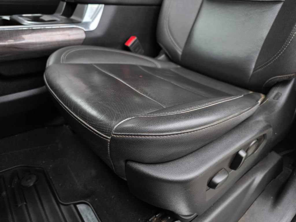 Used 2024 Chevrolet Silverado 2500 LTZ w/ LTZ Convenience Package AWD/4WD image 22