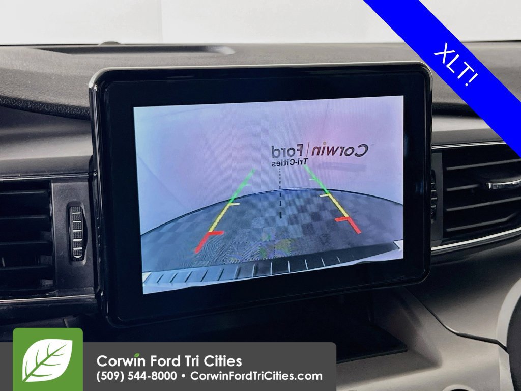Used 2022 Ford Explorer XLT w/ Equipment Group 202A AWD/4WD image 21