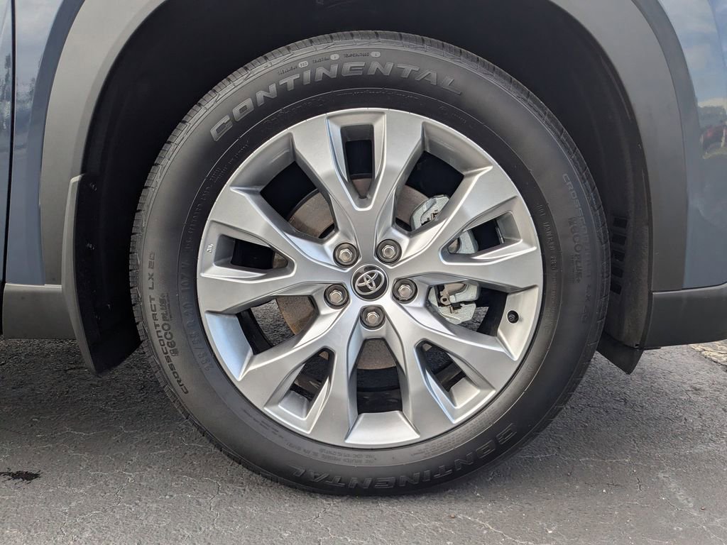 Used 2025 Toyota Grand Highlander FWD image 11