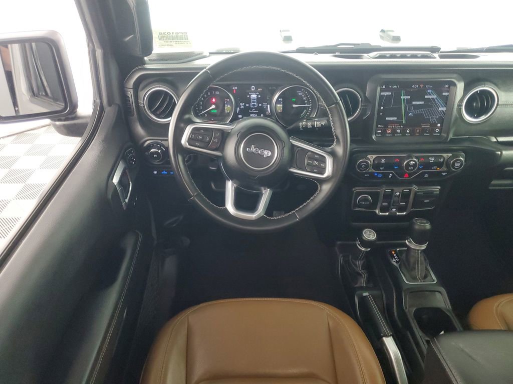 Used 2021 Jeep Wrangler Unlimited Sahara AWD/4WD image 14