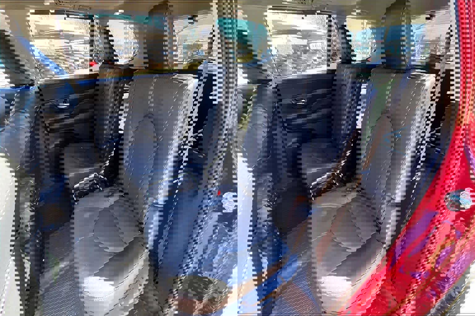 Used 2025 Toyota Grand Highlander AWD image 19