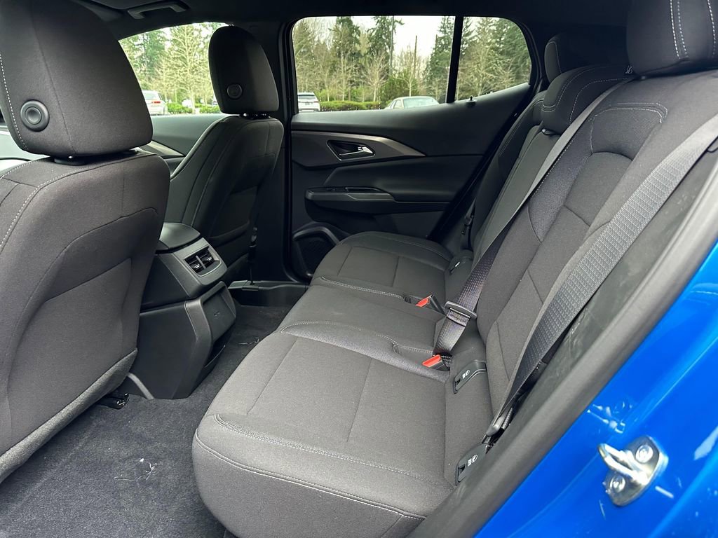 New 2026 Chevrolet Equinox EV LT image 14