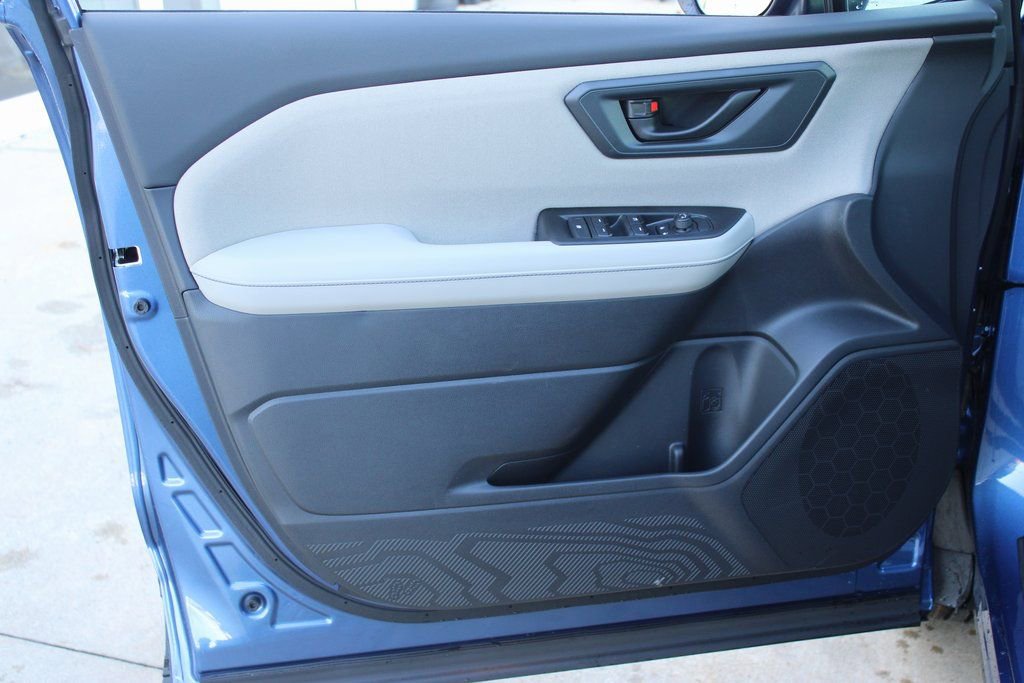 Certified 2026 Subaru Forester AWD/4WD image 7