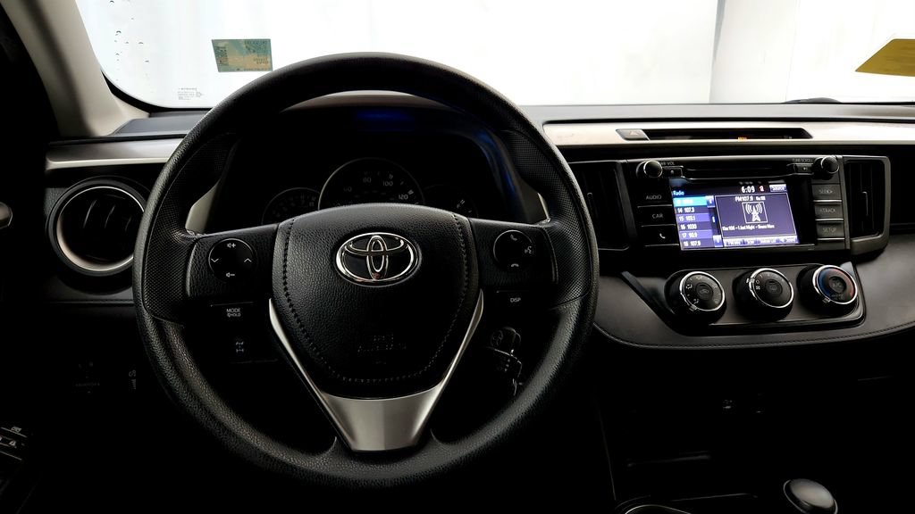 Used 2016 Toyota RAV4 LE AWD/4WD image 27