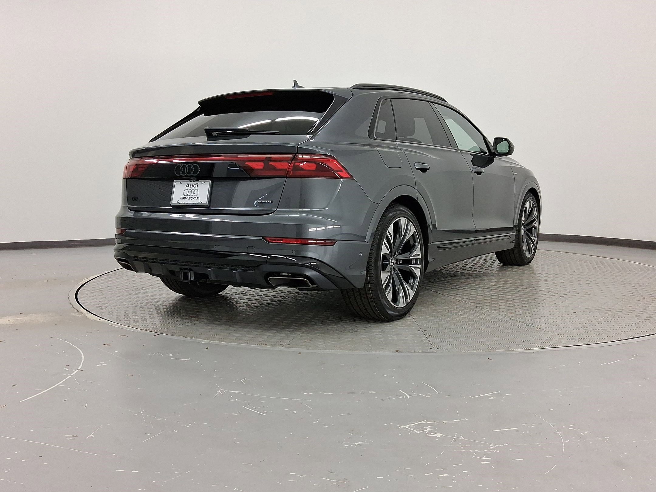 New 2026 Audi Q8 Prestige image 9