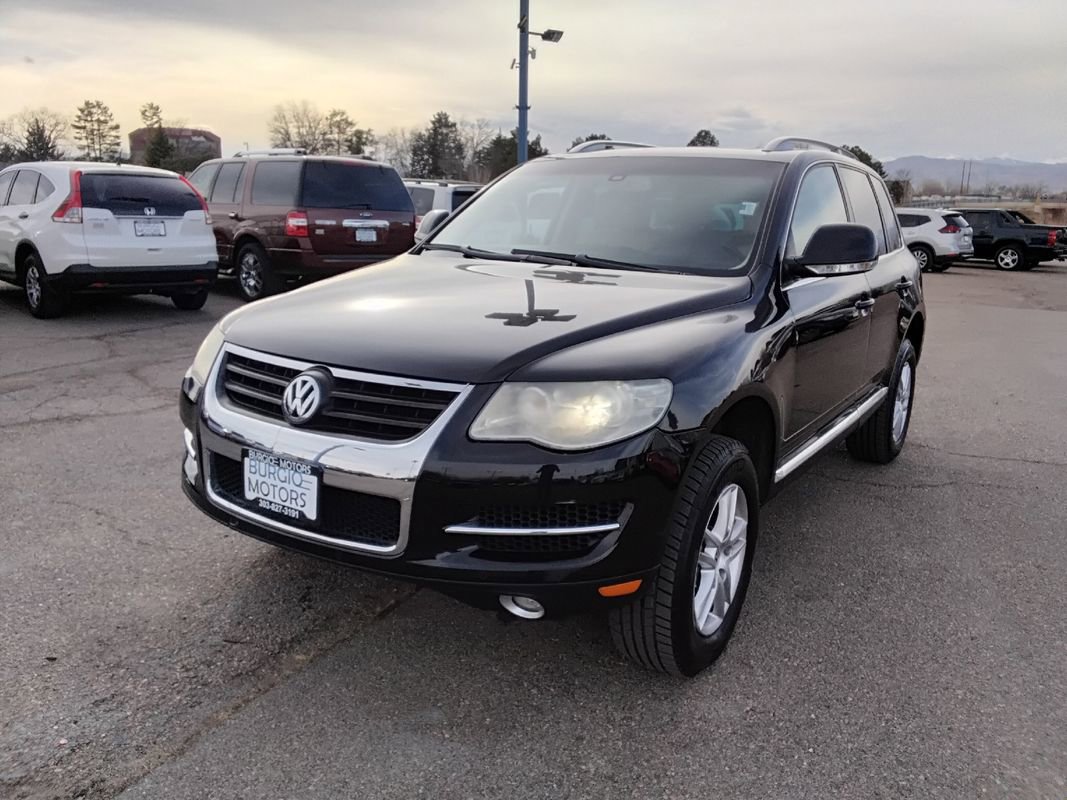 Used 2008 Volkswagen Touareg VR6 image 1