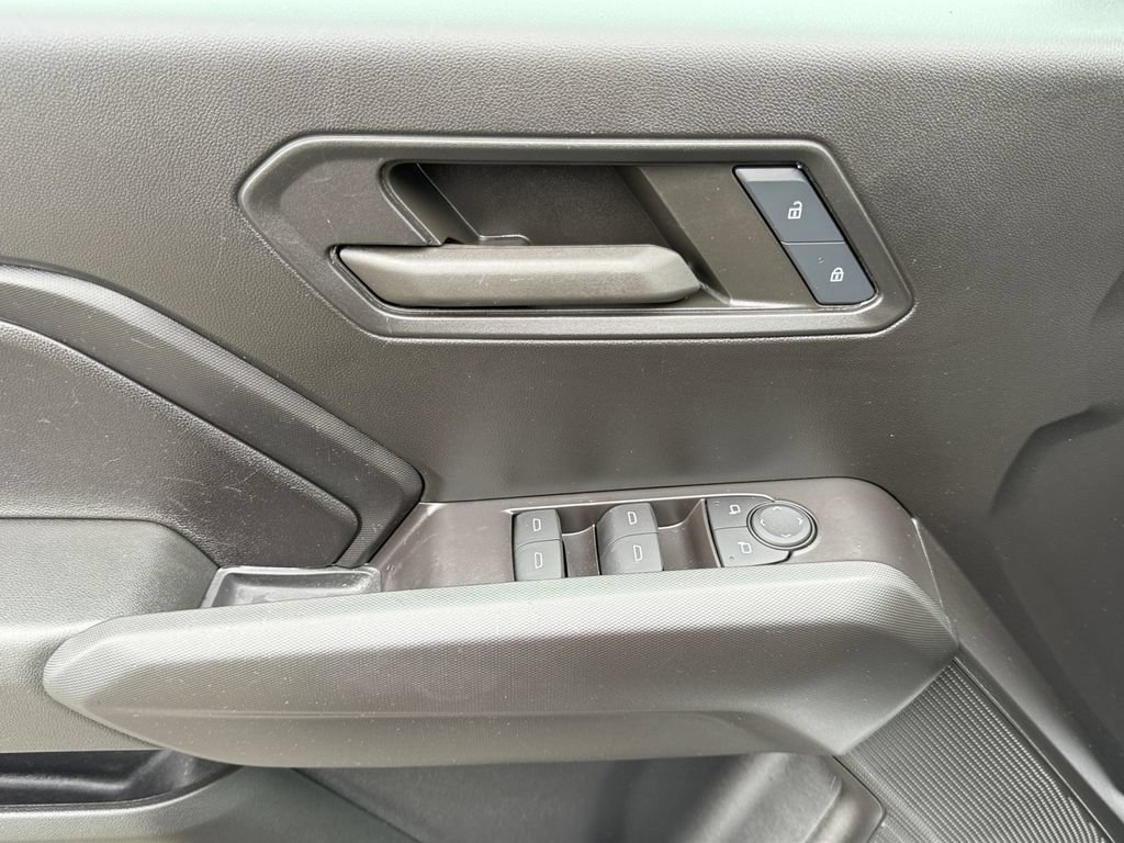Used 2024 Chevrolet Colorado W/T RWD image 11