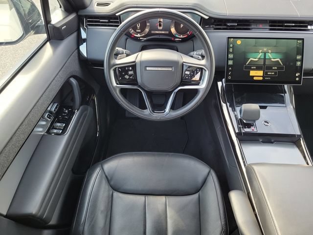 Used 2025 Land Rover Range Rover Sport SE AWD/4WD image 14