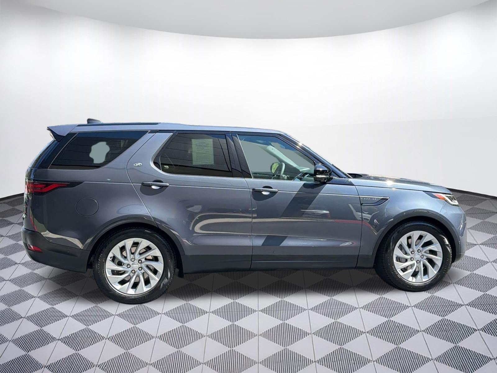Certified 2025 Land Rover Discovery S AWD/4WD image 8