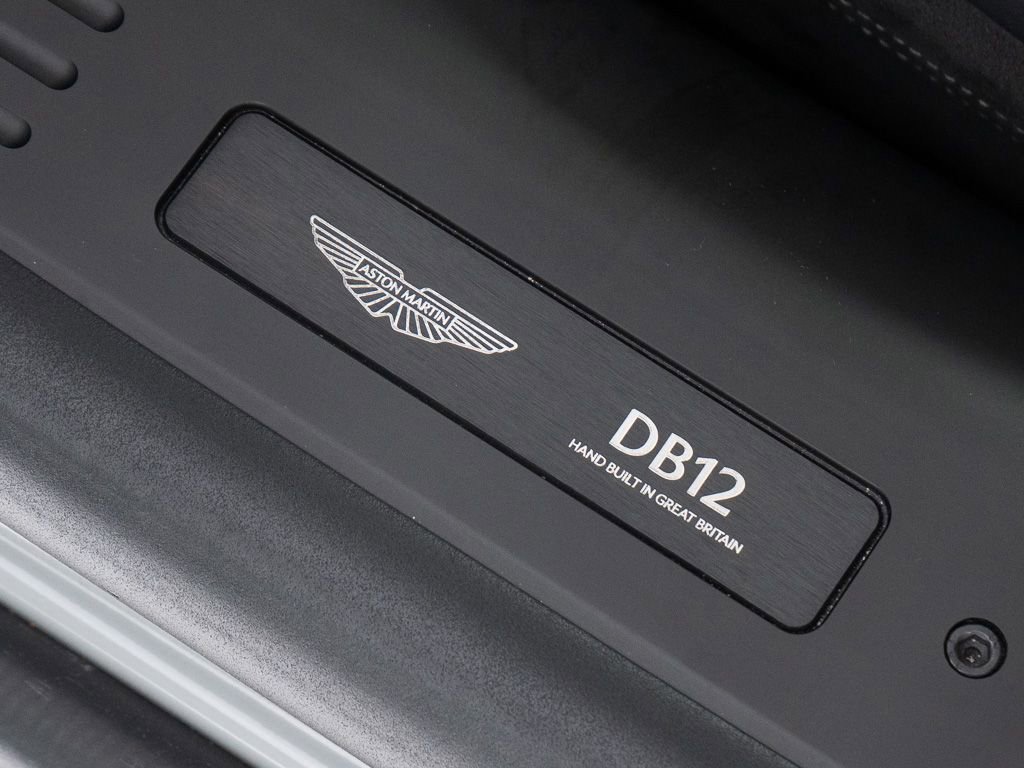 Used 2025 Aston Martin DB12 Coupe image 13