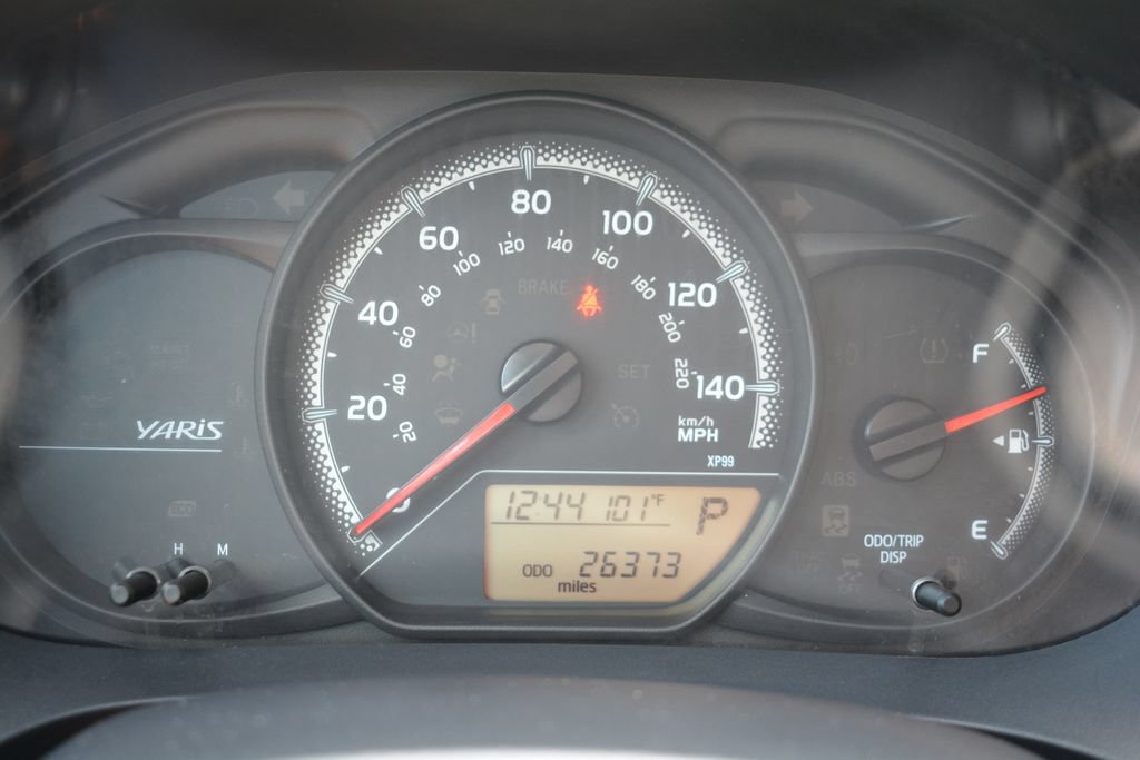 Used 2015 Toyota Yaris LE FWD image 12