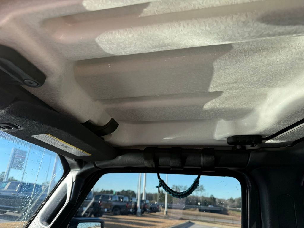 Used 2021 Jeep Gladiator Willys image 21