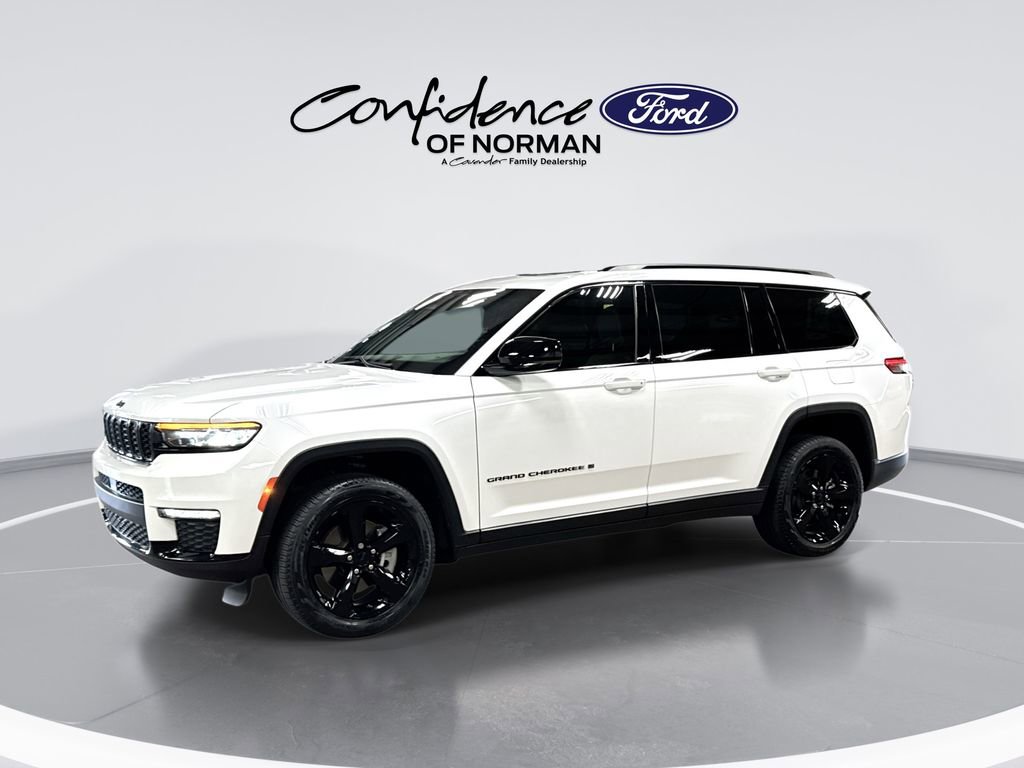 Used 2024 Jeep Grand Cherokee L Limited w/ Black Appearance Package image 4