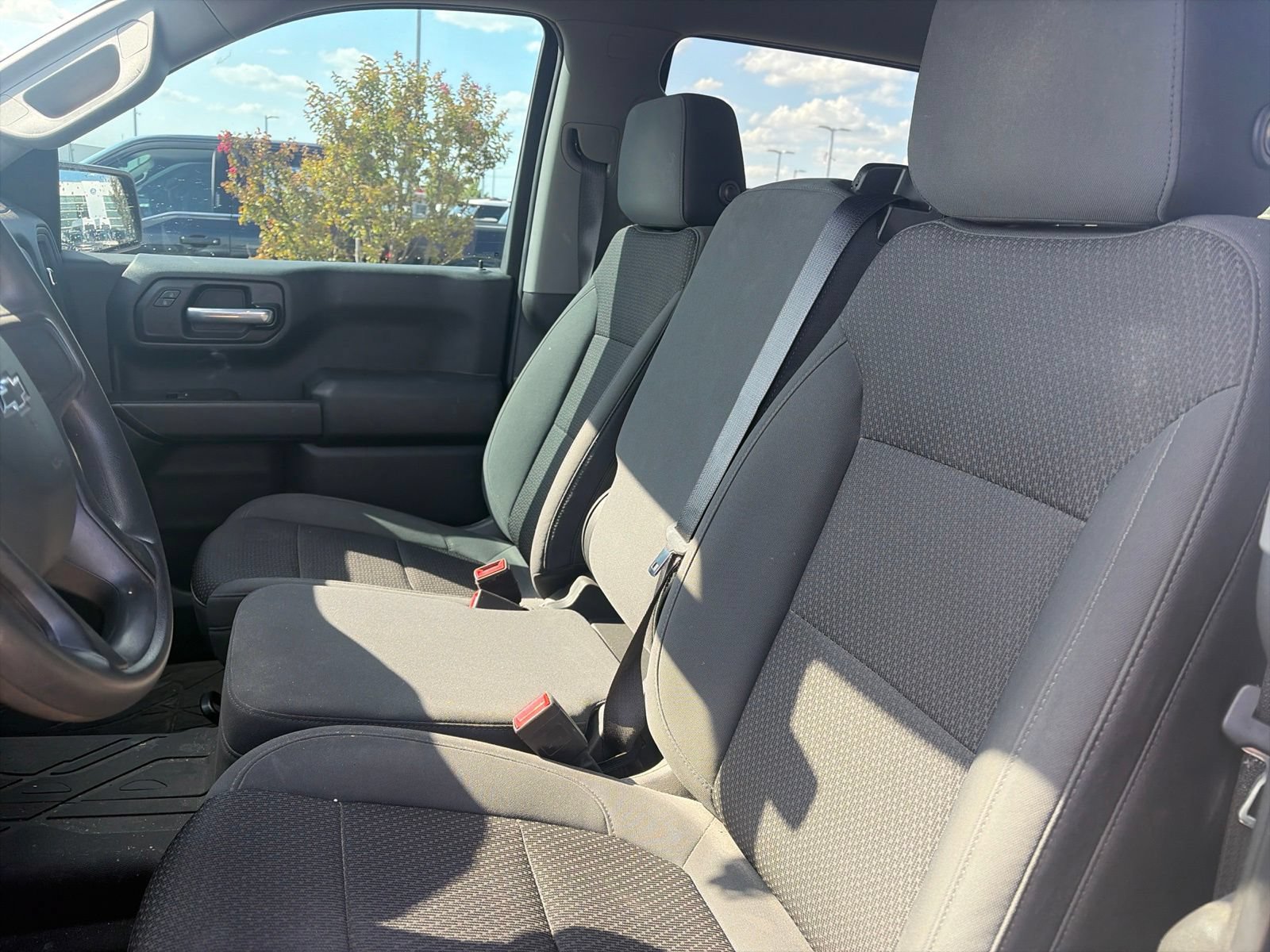 Used 2021 Chevrolet Silverado 1500 Custom Trail Boss AWD/4WD image 12