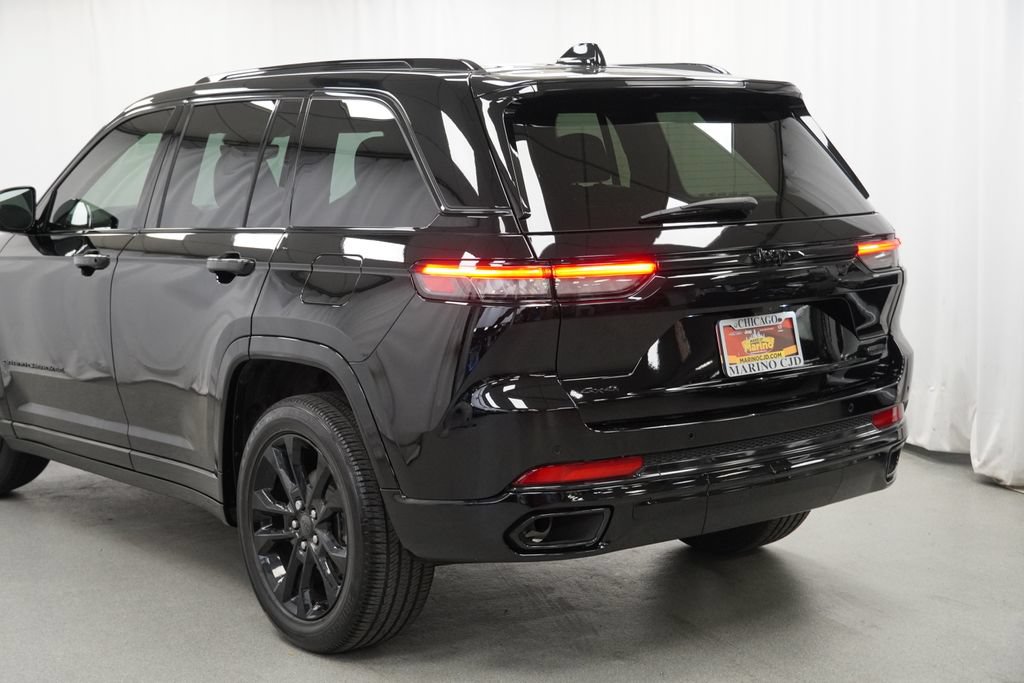 Certified 2023 Jeep Grand Cherokee Overland AWD/4WD image 13
