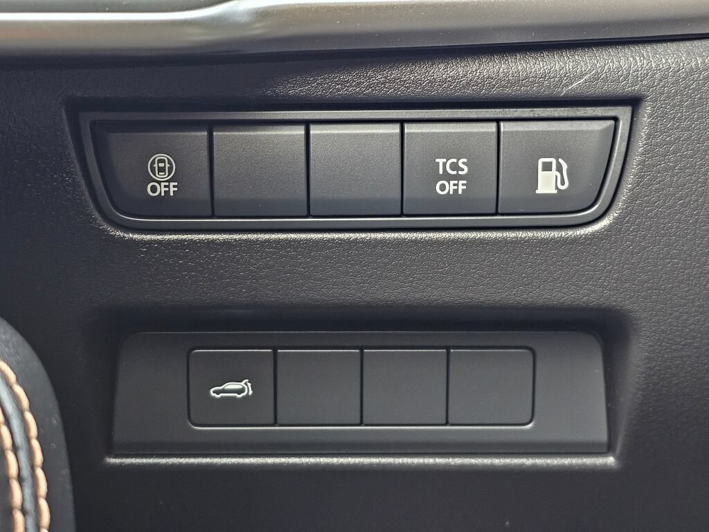 Certified 2024 MAZDA CX-90 Plug-In Hybrid w/ Preferred AWD/4WD image 19