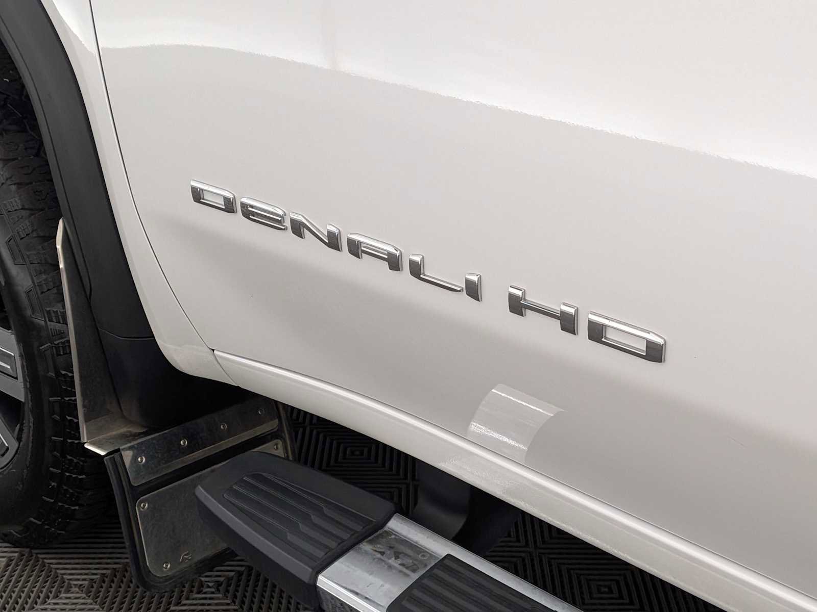 Used 2024 GMC Sierra 3500 Denali w/ Denali Reserve Package image 13