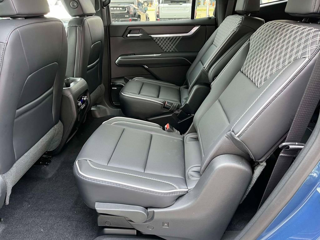 New 2026 GMC Acadia Denali w/ Super Cruise Package image 16