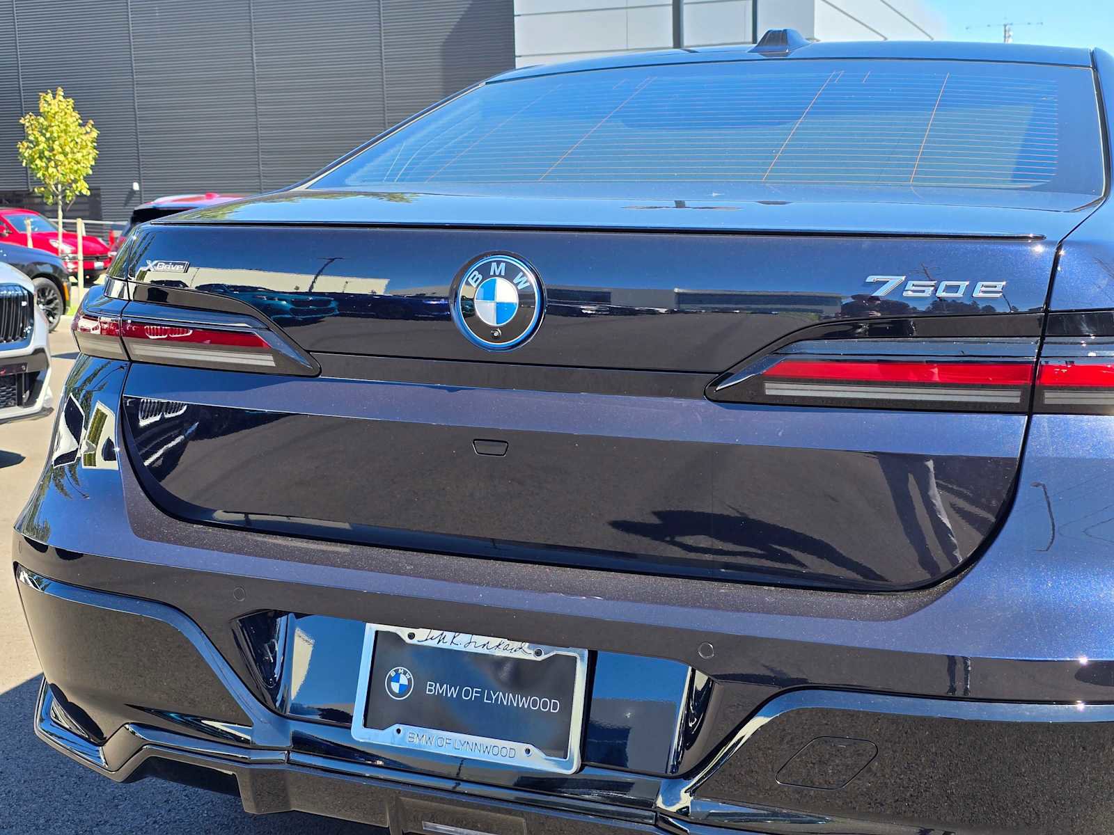 New 2025 BMW 750e xDrive 750e xDrive w/ Executive Package image 15