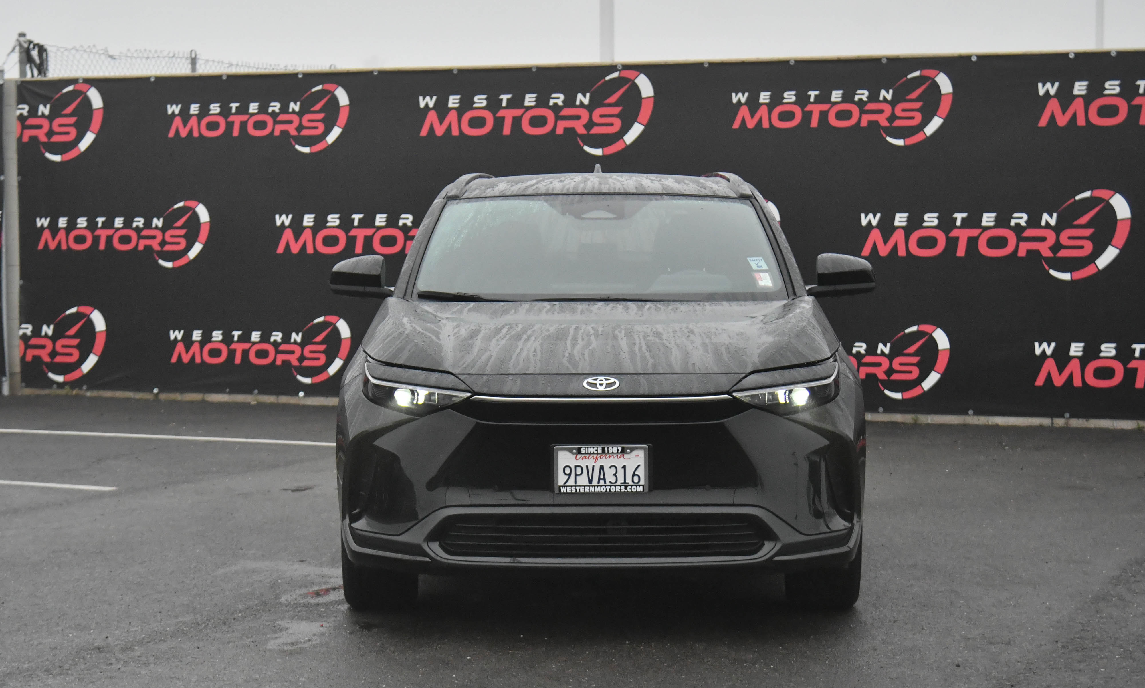 Used 2024 Toyota bZ4X AWD w/ Weather Package image 2