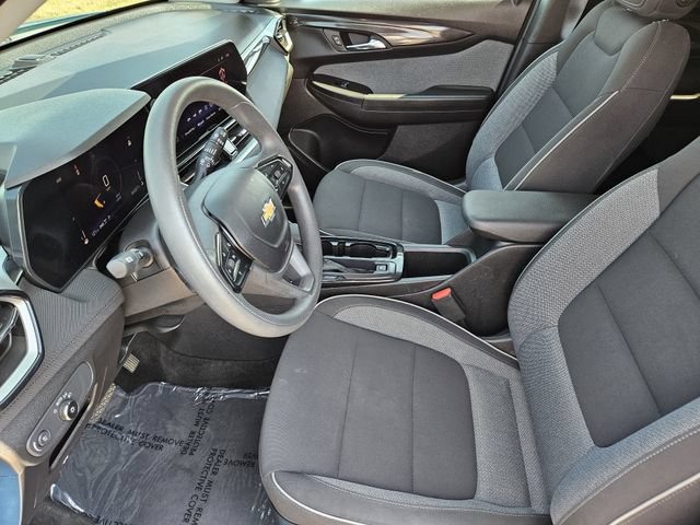 Used 2025 Chevrolet TrailBlazer LT AWD/4WD image 14