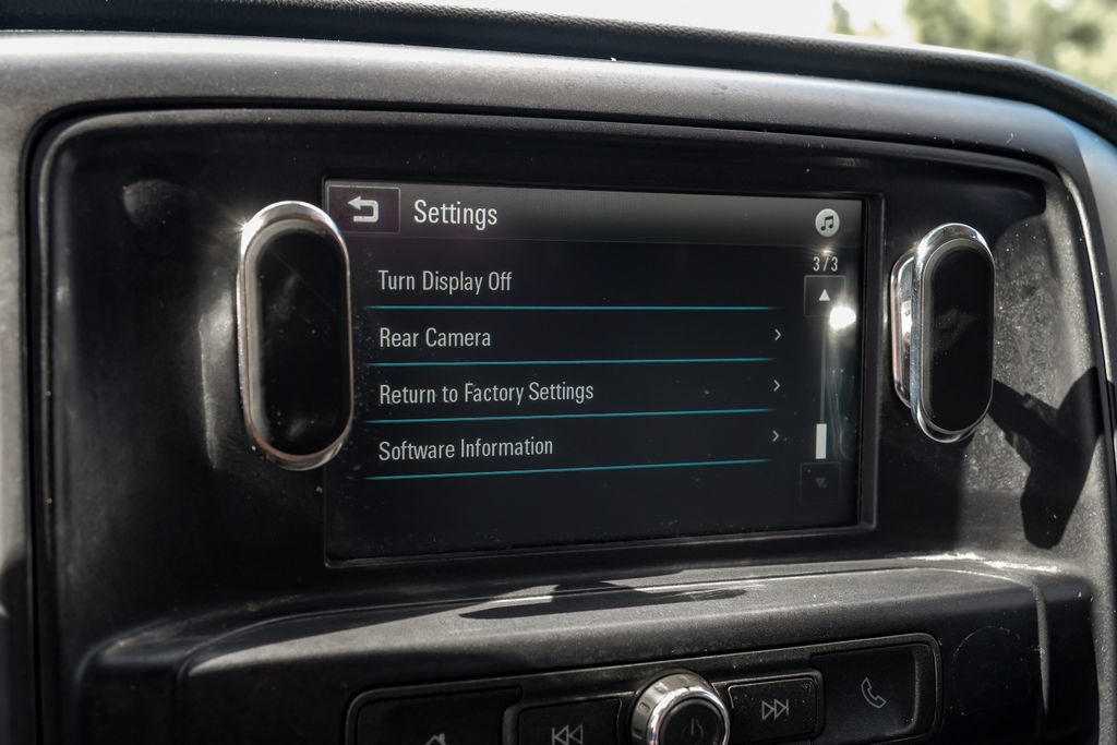 Used 2018 Chevrolet Silverado 1500 W/T w/ Trailering Package AWD/4WD image 26