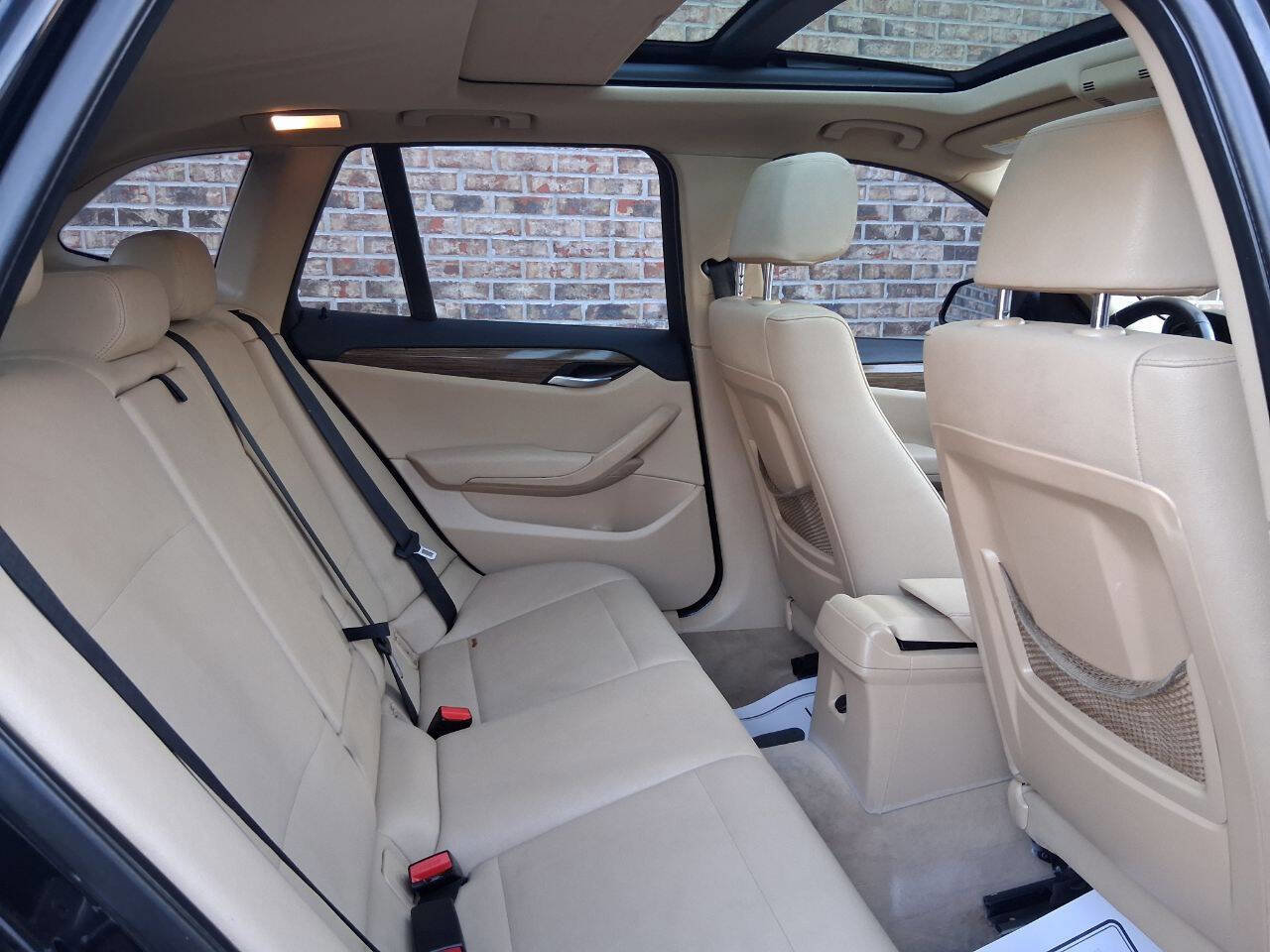 Used 2015 BMW X1 sDrive28i image 11