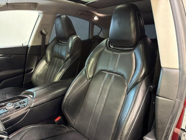 Used 2018 Maserati Levante S GranSport image 23