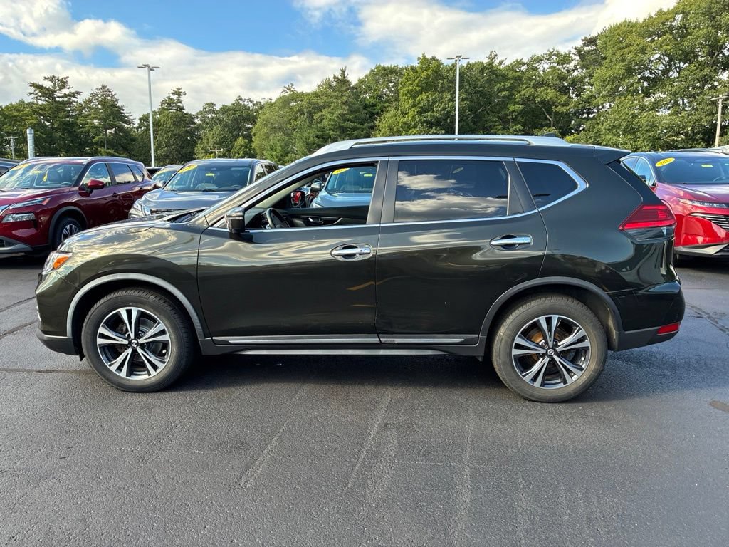 Certified 2017 Nissan Rogue SL w/ SL Premium Package AWD/4WD image 4