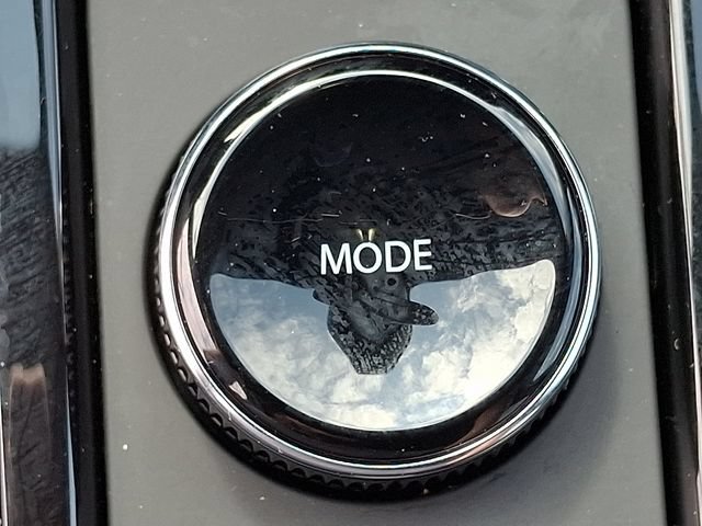 Used 2026 Chevrolet Equinox LT FWD image 24