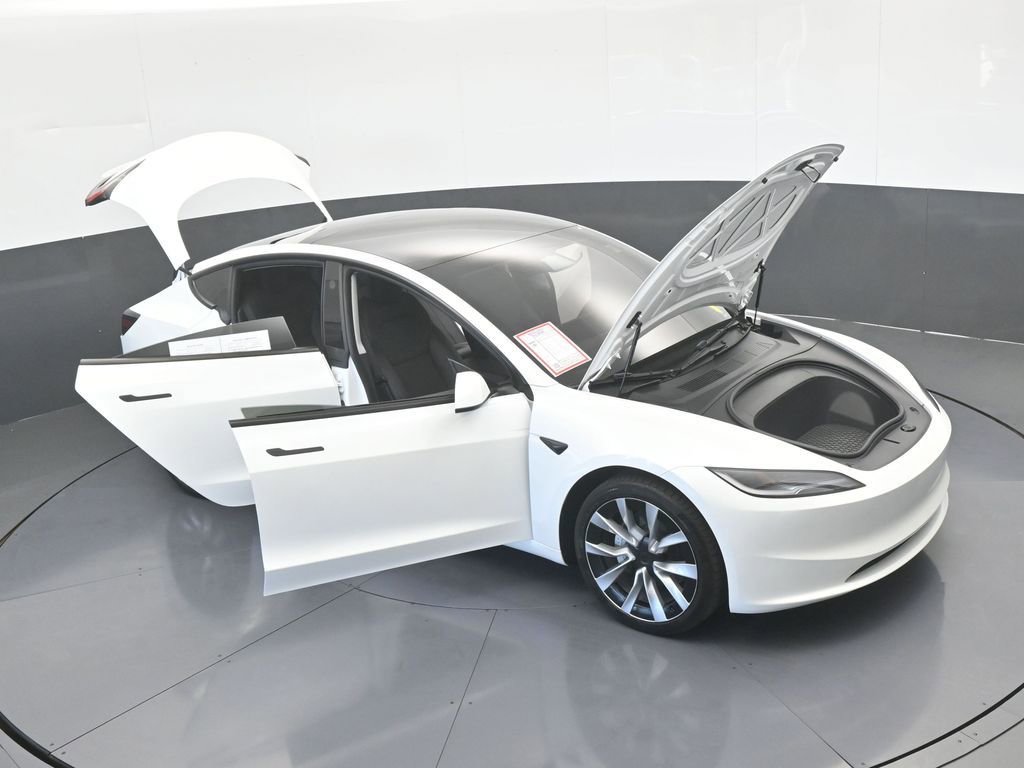 Used 2024 Tesla Model 3 Standard Range image 68