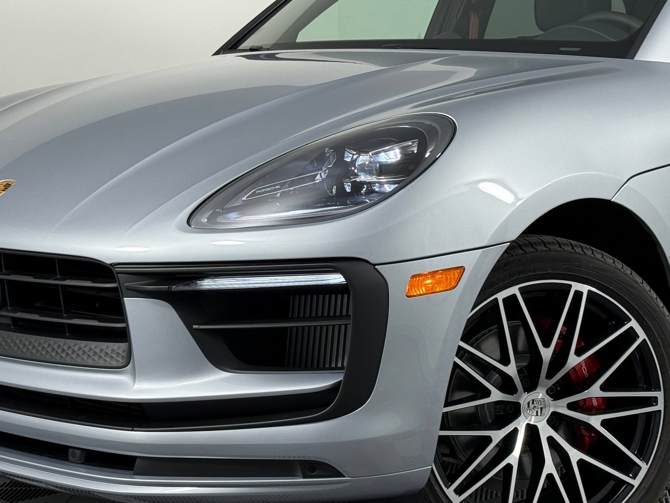 Certified 2026 Porsche Macan S AWD/4WD image 11