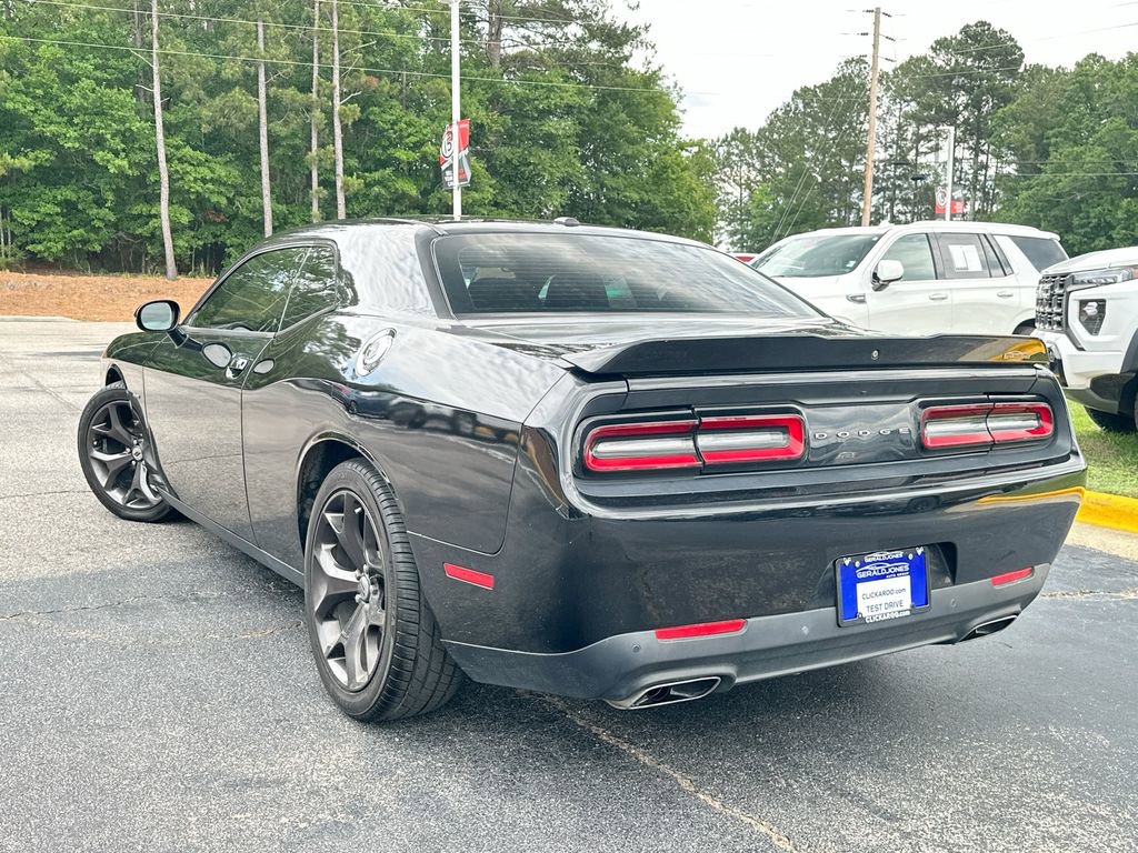 Used 2019 Dodge Challenger R/T RWD image 6