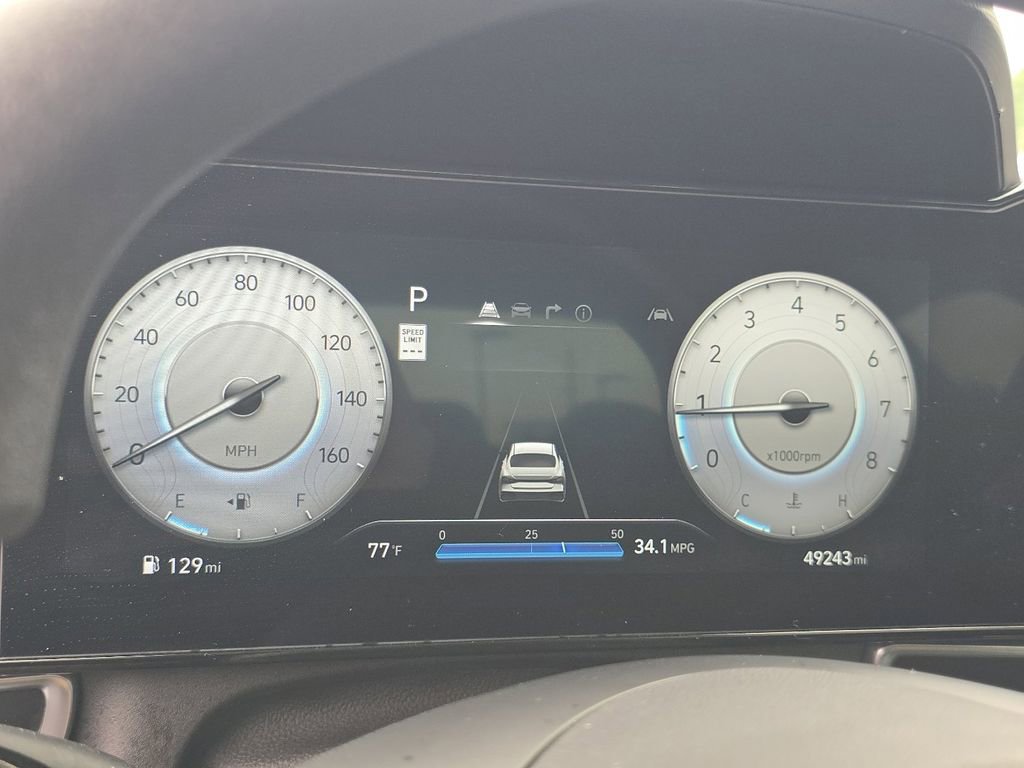 Used 2024 Hyundai Elantra SEL FWD image 28