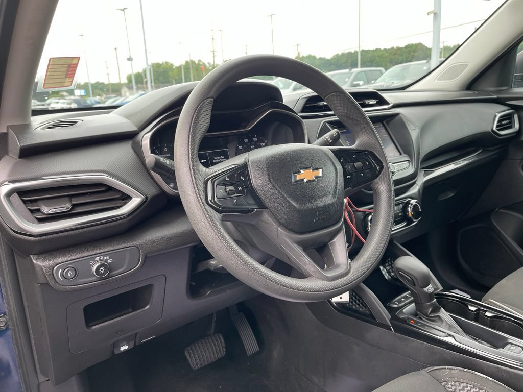 Used 2022 Chevrolet TrailBlazer LS AWD/4WD image 17