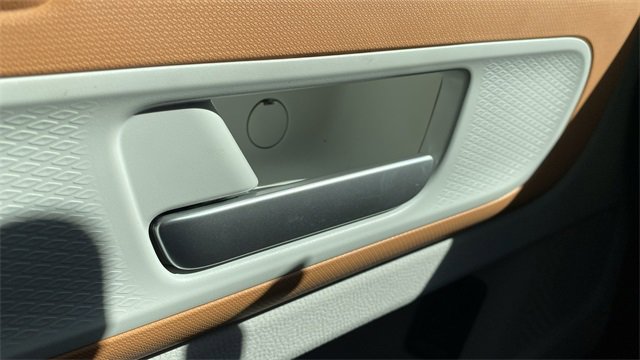 New 2025 Volkswagen ID. Buzz 1st Edition image 19