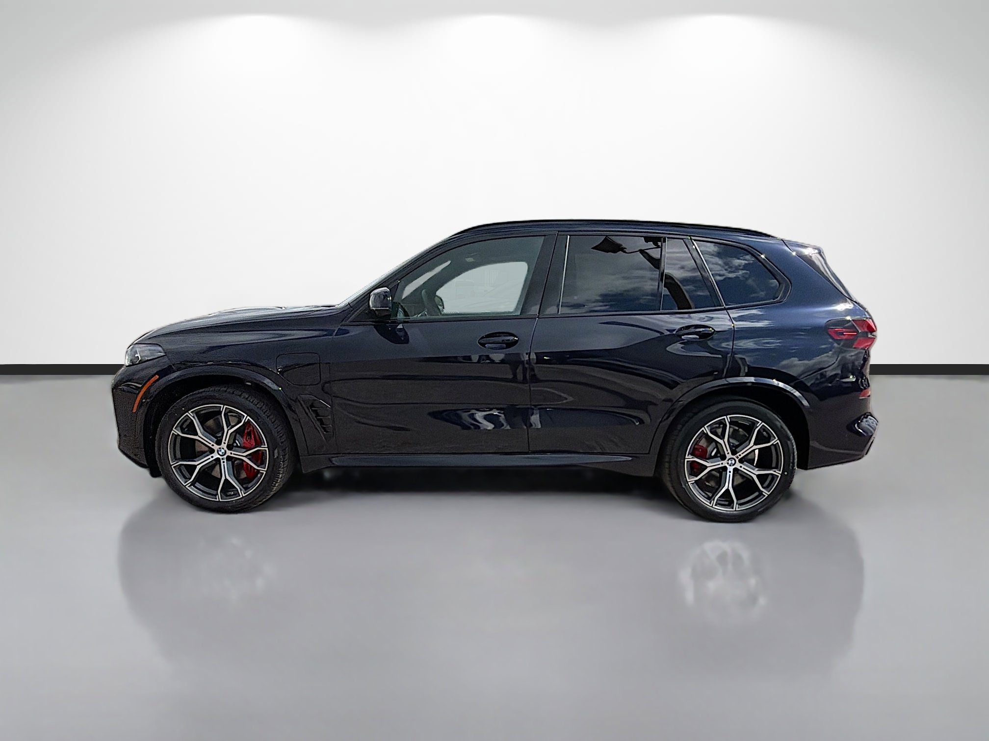 New 2026 BMW X5 xDrive50e w/ M Sport Package image 6