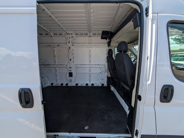Used 2019 RAM ProMaster 2500 w/ Premium Appearance Group FWD image 18